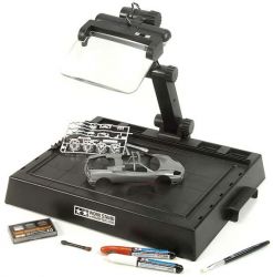 Tamiya, Arbeitsstation (43x36cm) mit Licht und Lupe