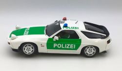 LMM 1/32, Porsche 928, Polizei (mit Dauerbeleuchtung)