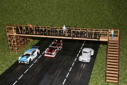 AT-BA, 1:32 Bausatz Brcke S-Form (vier Fahrspuren)