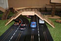 AT-BA, 1:32 Bausatz Brcke mit Handlauf (vier Fahrspuren)