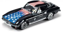 Carrera Evo 1/32, Corvette Stingray  'Stars and Stripes'