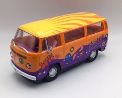 1:32 Carrera VW Bus  