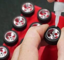 NSR, Vorrichtung zum Reifen verkleben, 4111