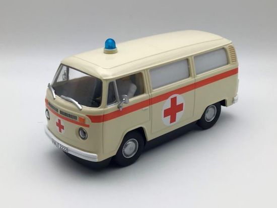 1:32 Carrera VW Bus Ambulance  