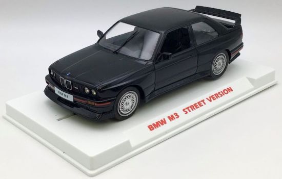 Fly 1/32, BMW M3 E30, Straßenversion schwarz